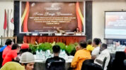 KPU (Komisi Pemilihan Umum) Kabupaten Mimika menggelar Focus Group Discussion (FGD) tentang perumusan kebijakan pemungutan dan perhitungan suara Pemilu serentak 2024. FGD dihadiri 18 perwakilan Partai Politik peserta Pemilu 2024 di Hotel Horison Ultima Timika, Kabupaten Mimika, Papua Tengah Rabu (28/6/2023).