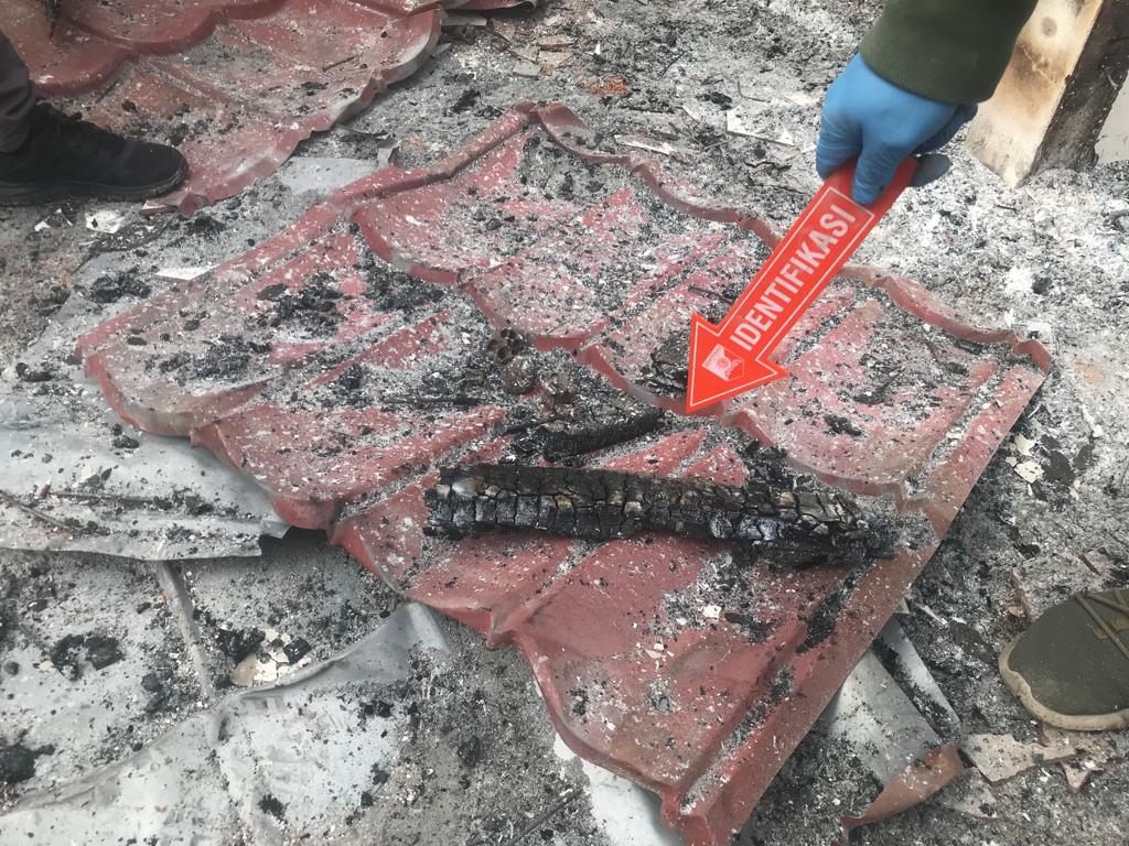 Kantor KPU Distrik Dekai Kabupaten Yahukimo Terbakar, Polisi Lakukan Penyelidikan 2 6b9550dbba8709b3cabf6da128efa73e66b4c9e5081b20b52cb847d6a3e7f013.0