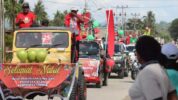 Karnaval Santa Claus yang digelar pemerintah Kabupaten Sorong, Provinsi Papua Barat Daya disambut antusias ratusan warga masyarakat di
