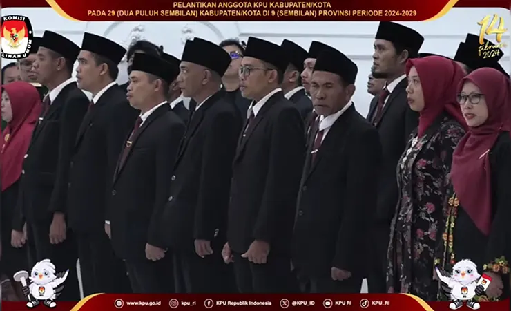 KPU RI Lantik Anggota KPU 29 Kabupaten Kota Periode 2024 2029
