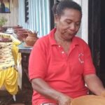 Masyarakat Kampung Abar kini dapat tersenyum lebar pasca Pemkab Jayapura, Papua mendorong pengembangan produk gerabah masyarakat