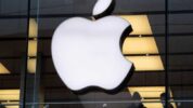 Kemenperin mempertimbangkan adil tidaknya investasi senilai US$ 100 juta yang sedang disodorkan Apple Inc kepada Indonesia.