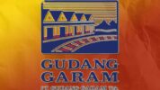 Bupati Temanggung Agus Setyawan menyatakan saat ini PT Gudang Garam di Kediri menghentikan pembelian bahan baku tembakau dari