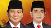 Presiden Prabowo Subianto menuduh pihak asing membiayai LSM untuk mengadu domba Indonesia. Ia menyampaikan itu saat memberi amanat