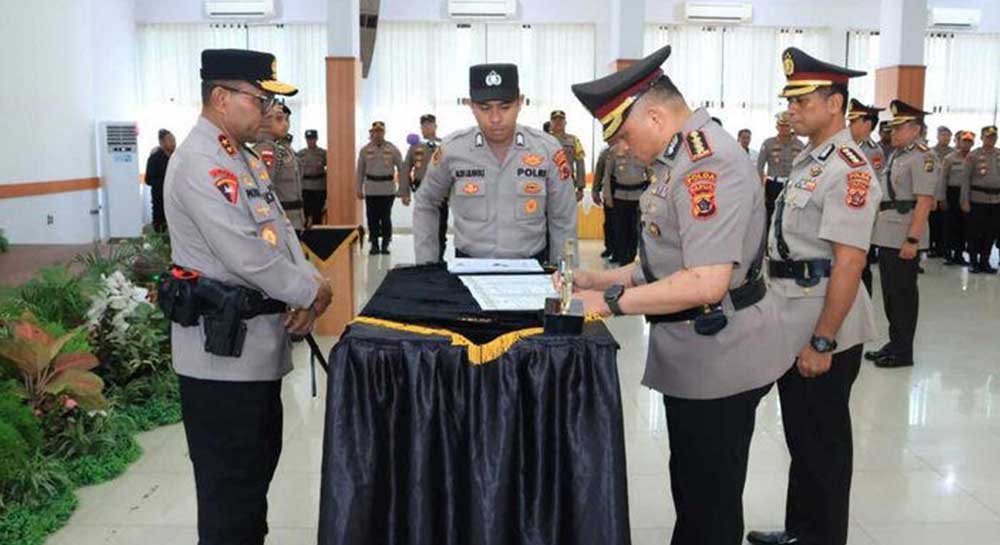 Sebanyak empat Pejabat Utama di Polda Papua resmi berganti dari pejabat lama ke pejabat baru. Upacara Sertijab dipimpin Kapolda Papua