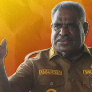 Abisai Rollo Ancam Copot Kepala Sekolah Jika Terbukti Lakukan Pungutan Biaya Masuk Siswa 4 Seluruh kepala sekolah yang ada di wilayah Kota Jayapura mendapat ancaman serius dari Wali Kota Jayapura, Abisai Rollo jika masih melakukan